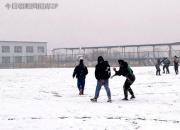 雪落朝陽，曼舞校園